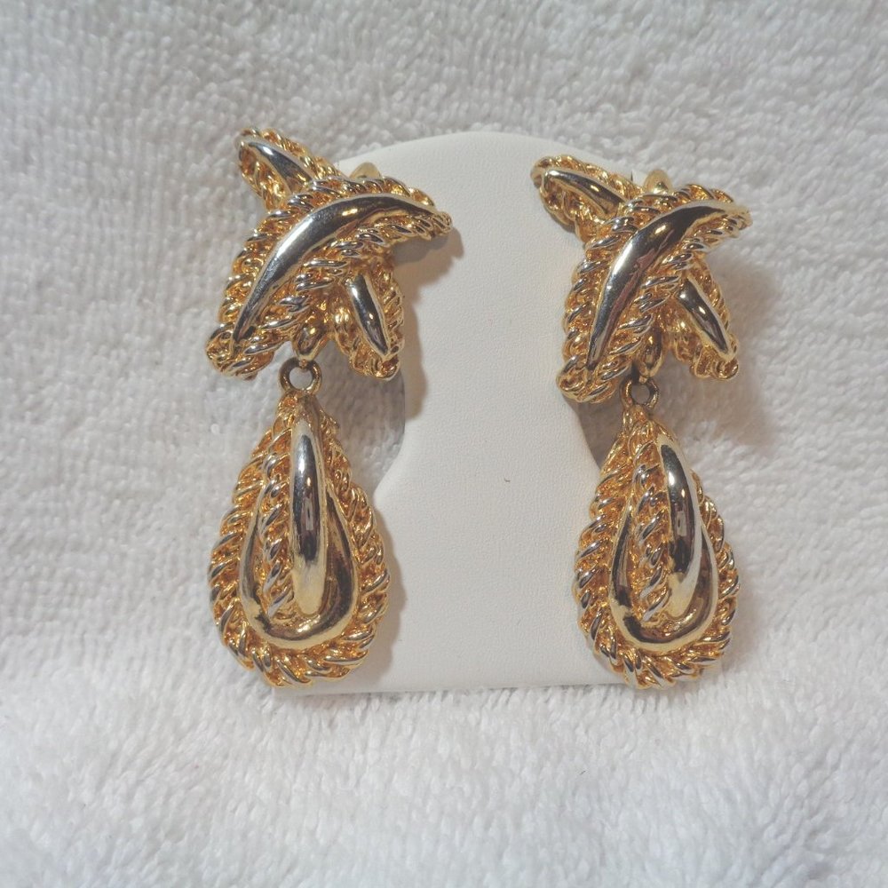 Gorgeous Dangle Statement Clip Earrings Signed